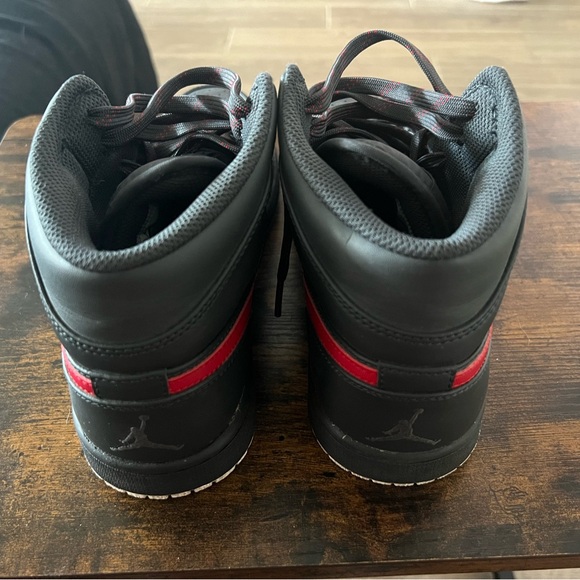 Used Air Jordan 1 Anthracite Mid - Picture 3 of 6